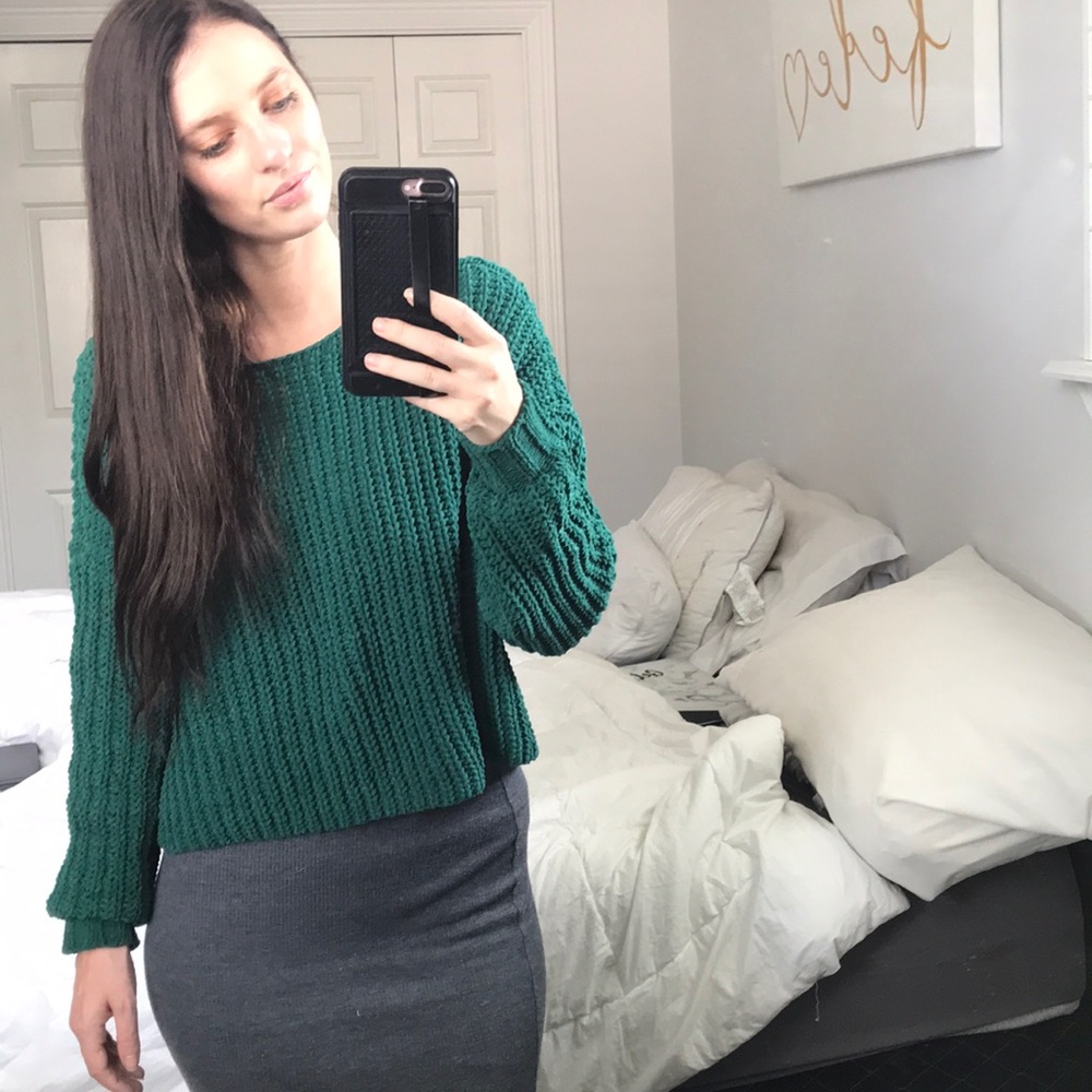 Soft Green knit Hollister sweater size XS